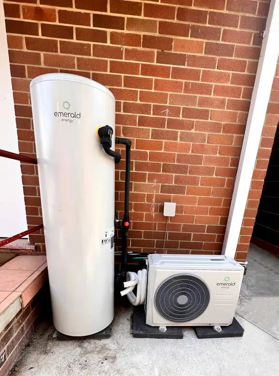 Emerald 200L heat pump installation1